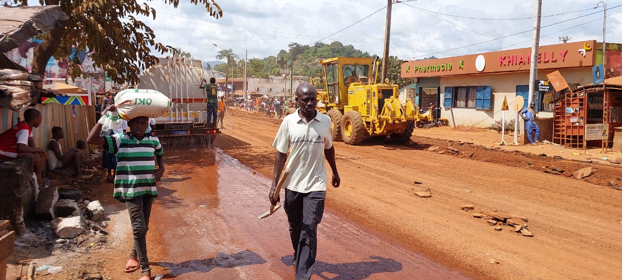 TRAVAUX D'URGENCE DE REAHABILITATION DE LA ROUTE DU GRAND GBAPLEU